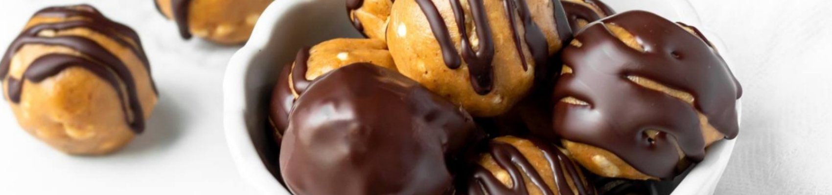 Protein Peanut Butter Crunch Balls